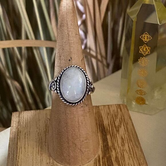 Moonstone Sterling Silver Boho Ring Size 6 - Picture 5 of 11